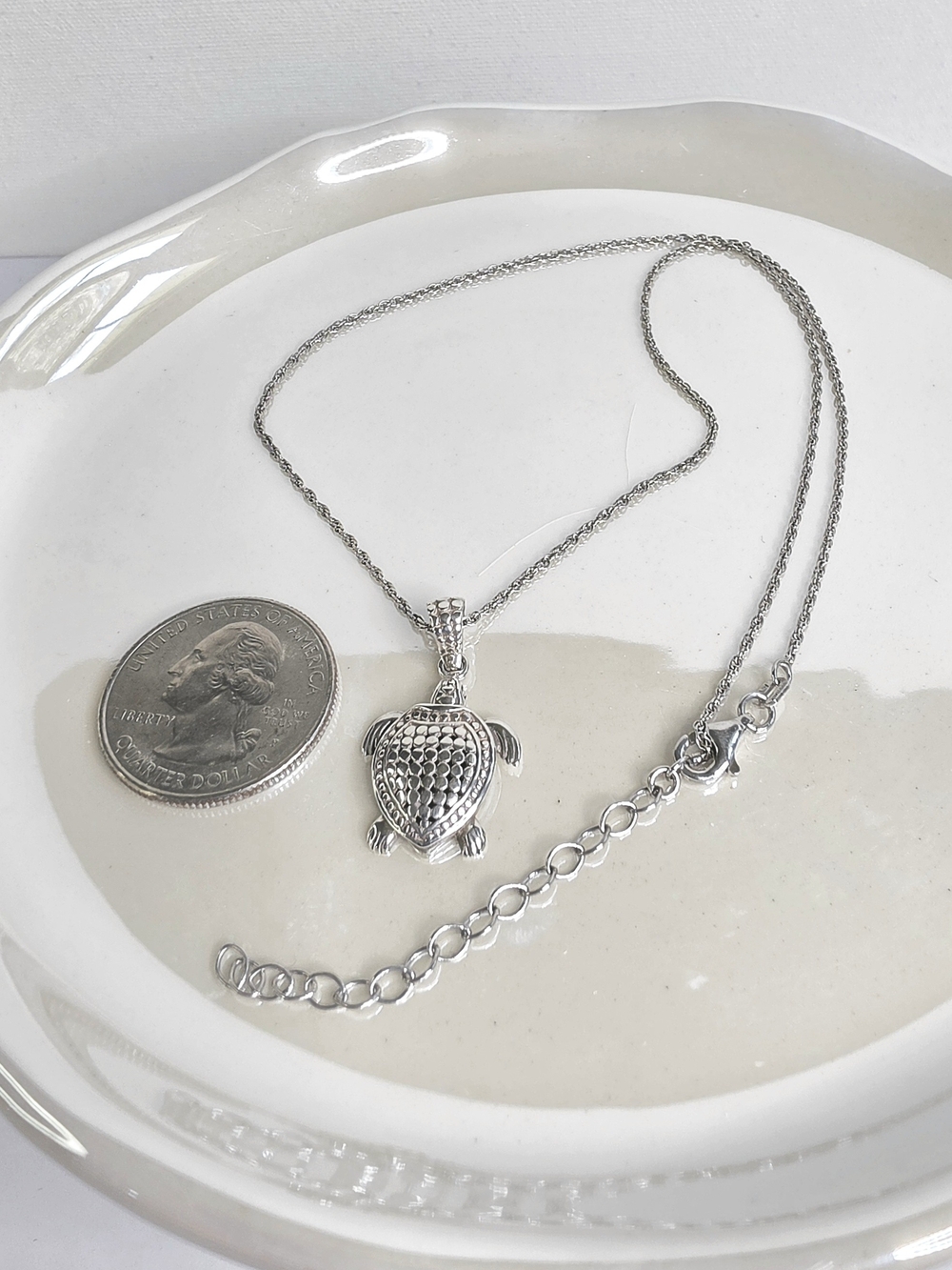 ATI Solid Sterling Silver Turtle Pendant Necklace - Picture 8 of 8